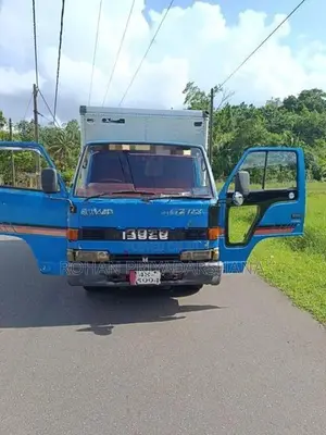 Isuzu Elf NHR-250 1990
