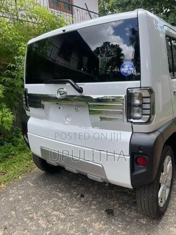 Daihatsu Taft Dark Chrome Venture 2025