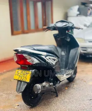 Honda Dio 2015 Motorbike (Used)