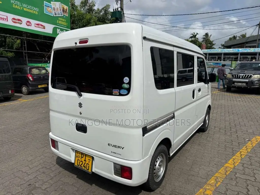 Suzuki Every 2017 Van (Used)