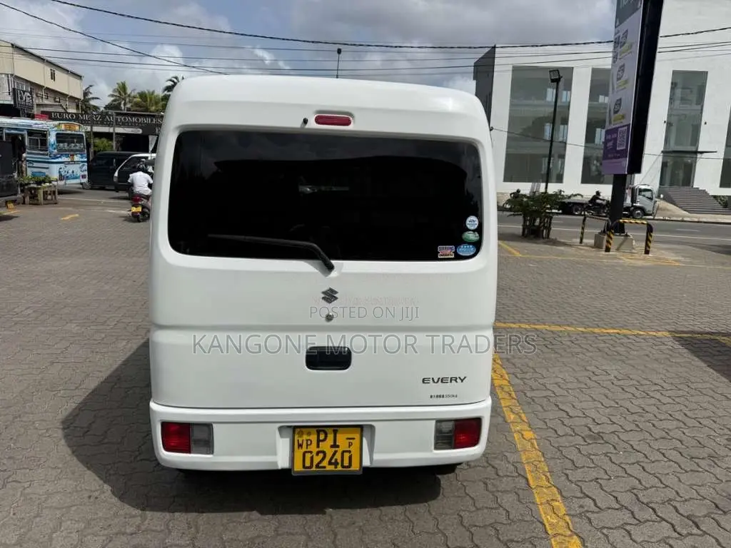 Suzuki Every 2017 Van (Used)