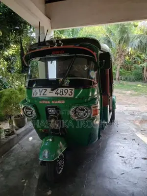 Bajaj 4 Stroke 2012 Three Wheel (Used)