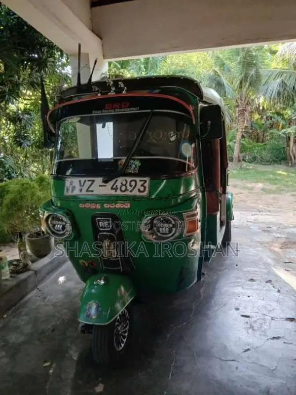 Bajaj 4 Stroke 2012 Three Wheel (Used)
