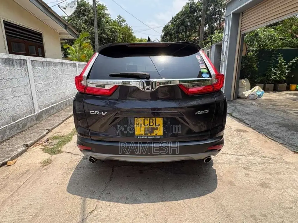 Honda CRV MASTERPIECE AWD JAPAN 2018 SUV (Used)