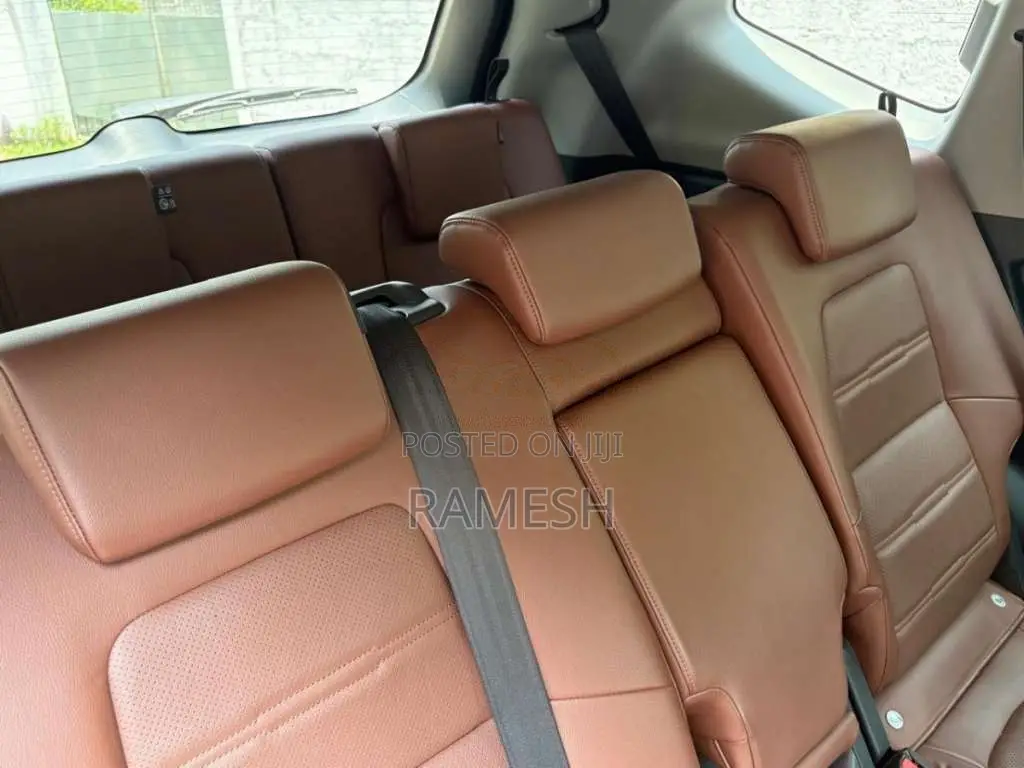 Honda CRV MASTERPIECE AWD JAPAN 2018 SUV (Used)