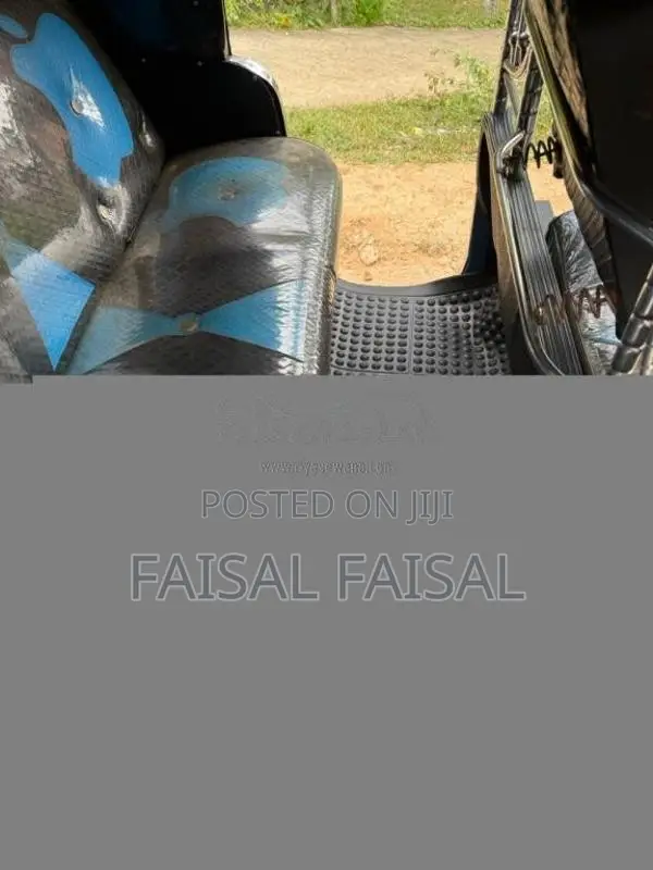 Bajaj RE 205 2013 Three Wheel (Used)