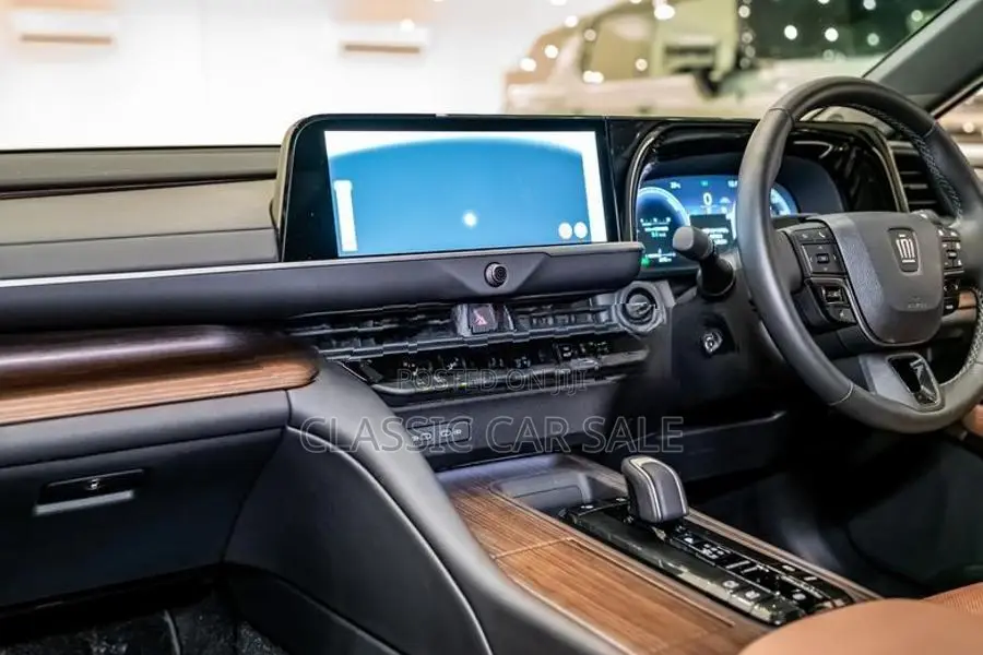 Toyota Crown 2024