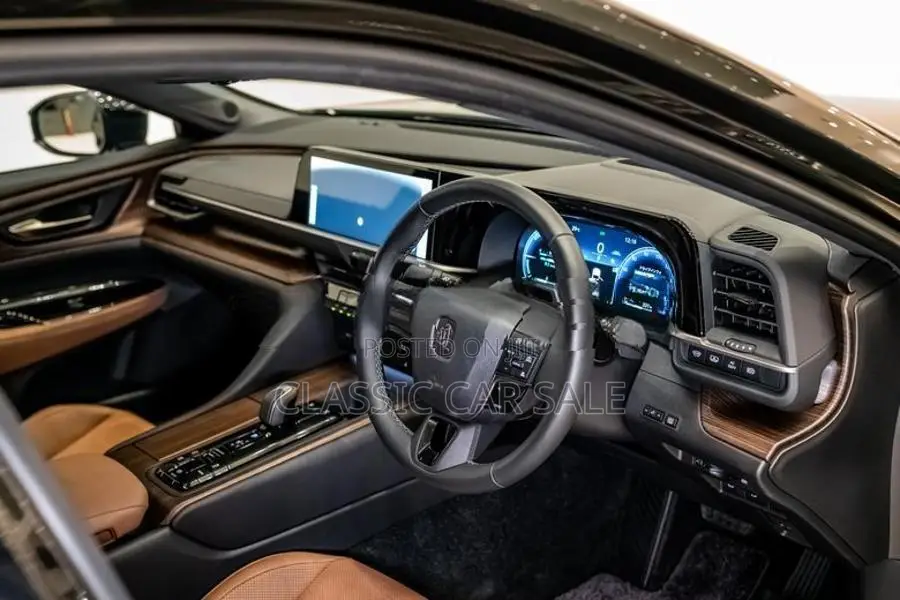 Toyota Crown 2024