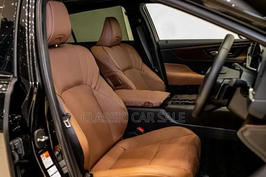 Toyota Crown 2024
