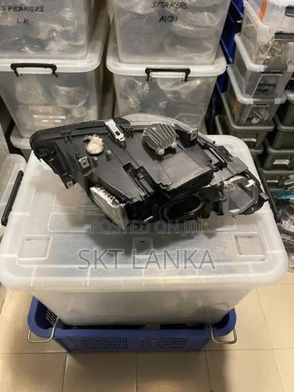 Genuine BMW 520d F10 2014 passenger ADAPTIVE XENON headlight