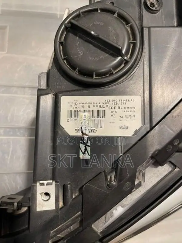 Genuine BMW 520d F10 2014 passenger ADAPTIVE XENON headlight