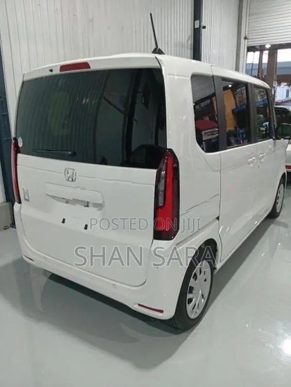 Honda N-Box G 2024