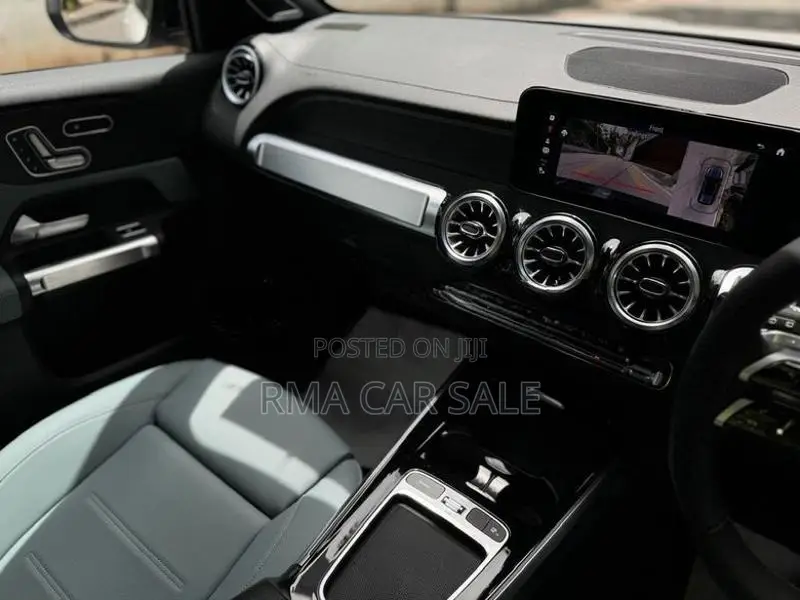 Mercedes Benz EQB 250 Plus 2024