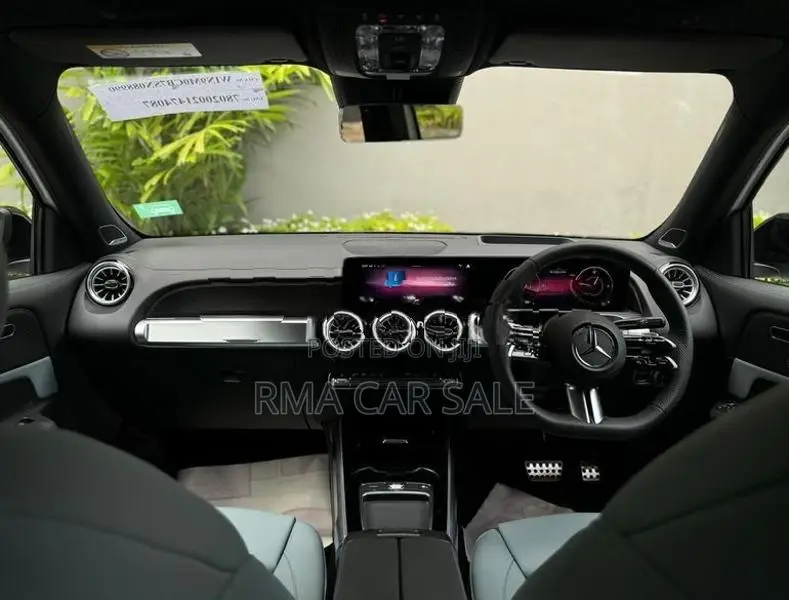 Mercedes Benz EQB 250 Plus 2024