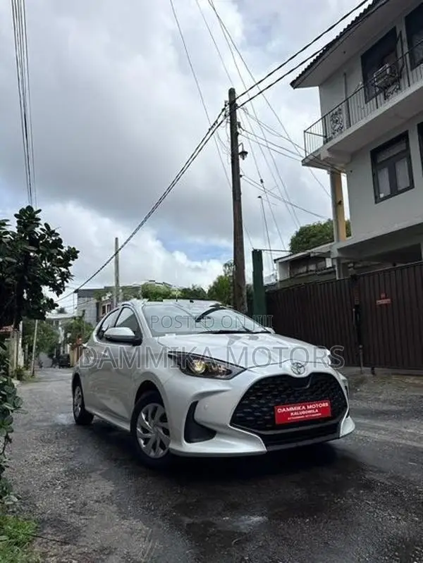 Toyota Yaris X limited 2025