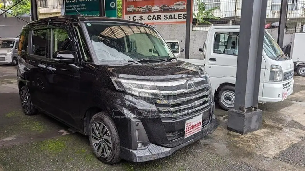 Toyota Roomy Custom G 2025