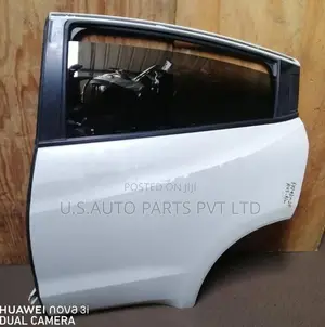 Honda Vezel RU3 Rear Door Left Side