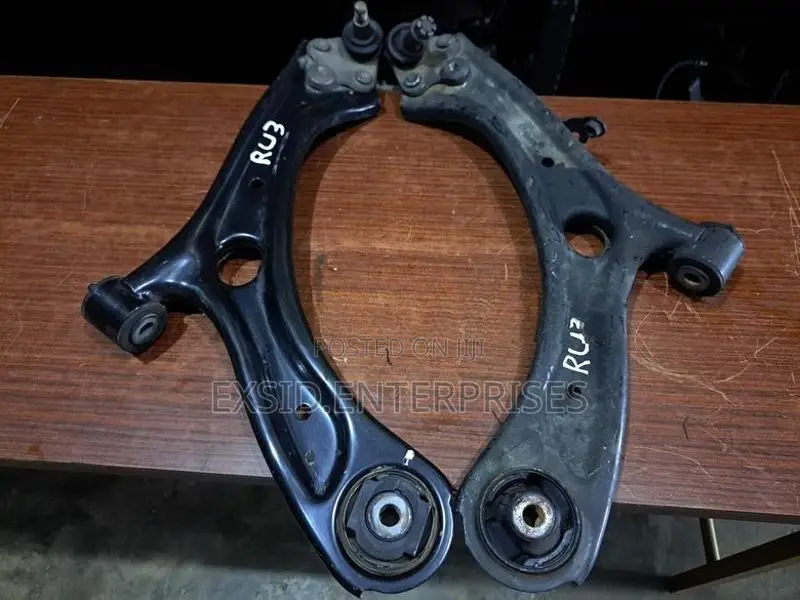 Honda vezel Lower arm (RU3)