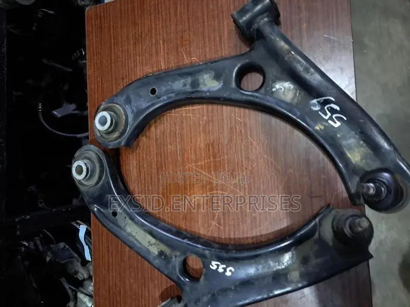 Suzuki Wagon R Lower arm (MH55S)