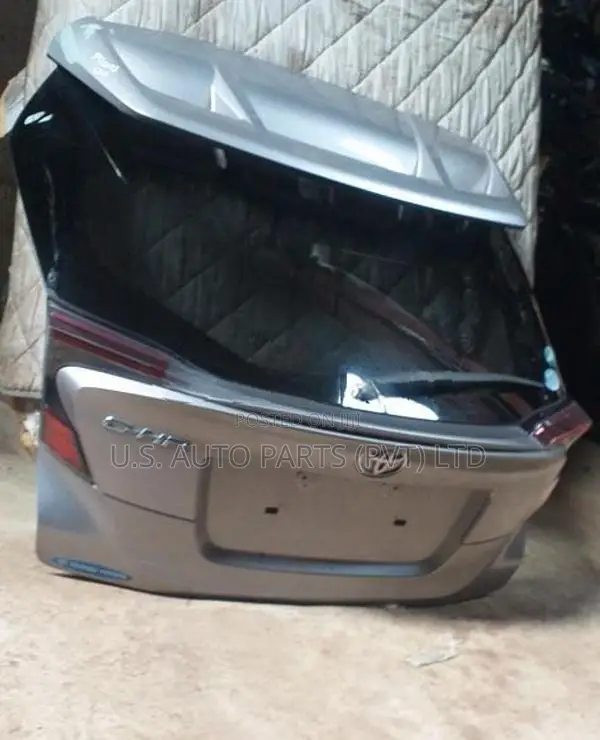 Toyota CHR Dicky Door With Spoiler