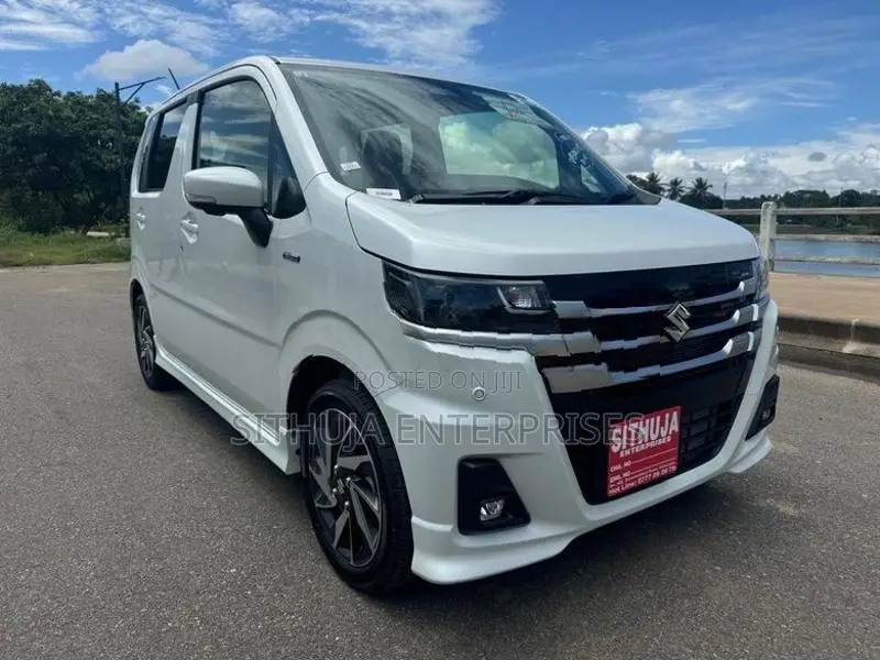 Suzuki Wagon R ZX Hybrid diamond wheel 2026
