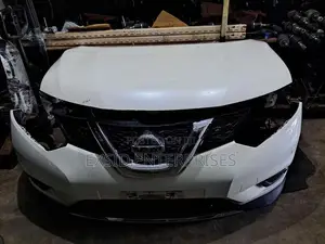 Nissan X trail front shell (HT32)