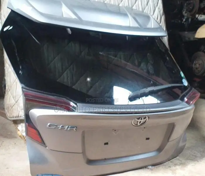 Toyota CHR Dicky Door With Spoiler