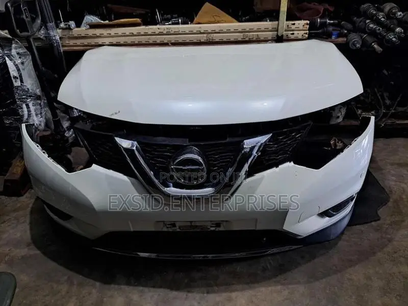 Nissan X trail front shell (HT32)