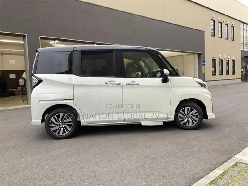 Toyota Roomy Custom G 2026