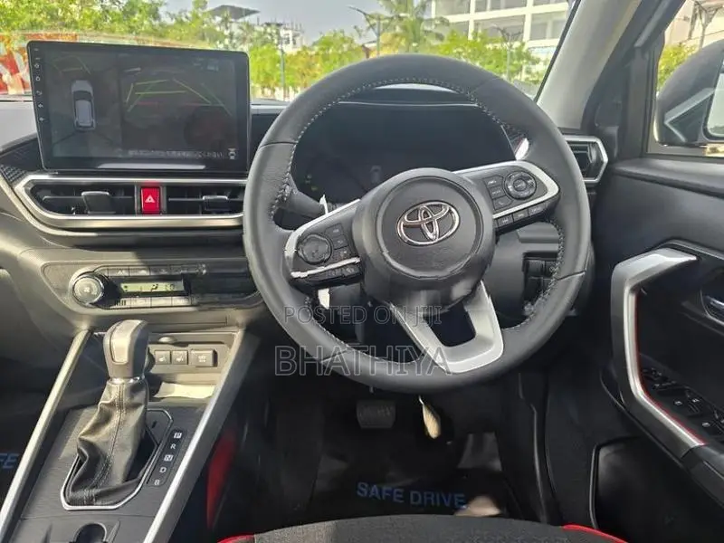 Toyota Raize Z 360⁰ BSM Hybrid 2026
