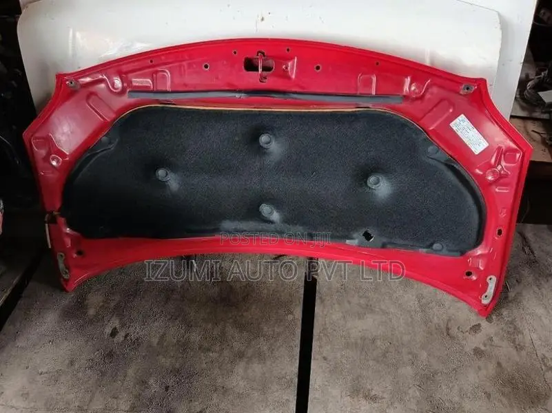 Toyota Ist Ncp60 Bonnet
