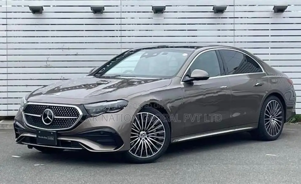 Mercedes Benz E300 Exclusive AMG Line 2025