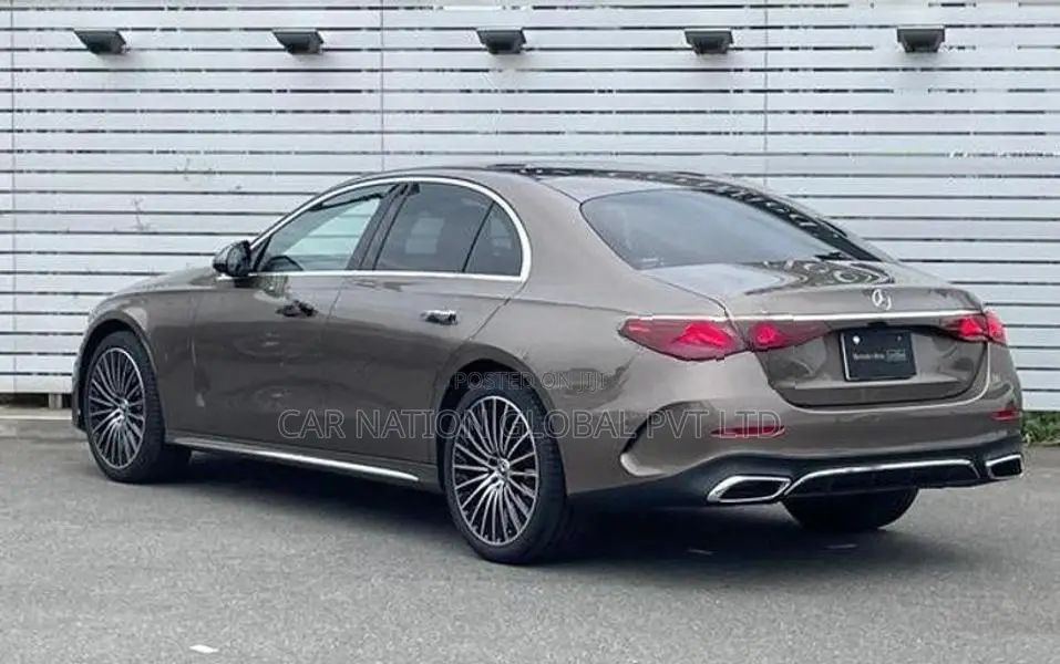 Mercedes Benz E300 Exclusive AMG Line 2025