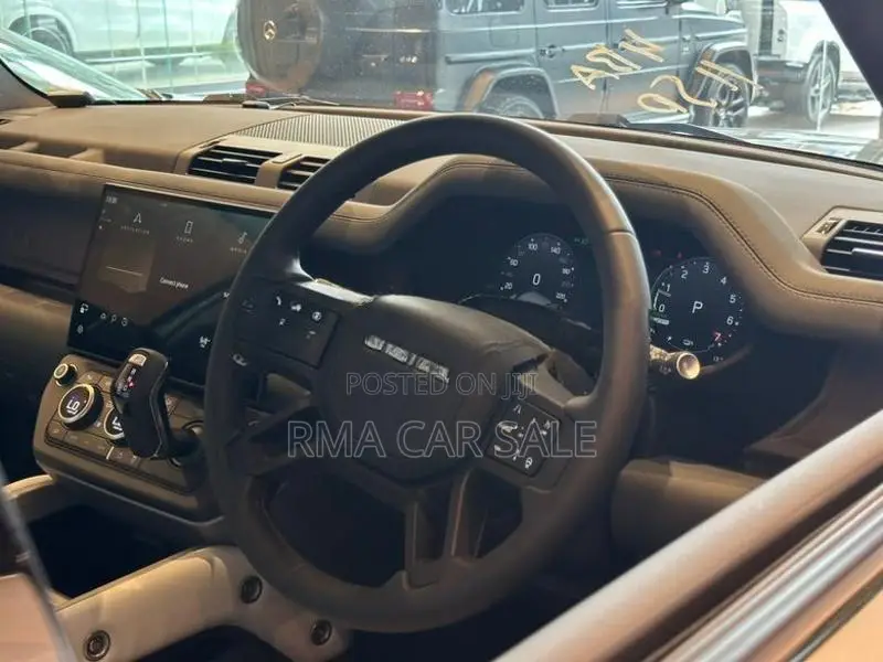 Land Rover Defender P300e HSE(26 model) 2025