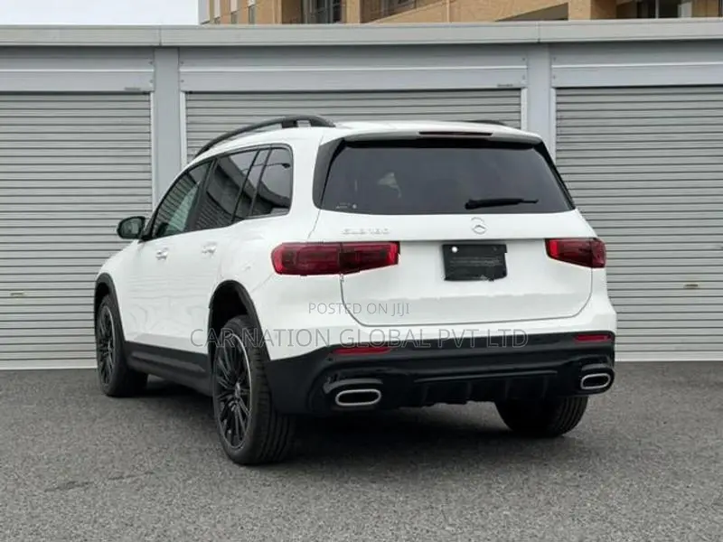 Mercedes Benz GLB 180 AMG LINE PACKAGE 2025