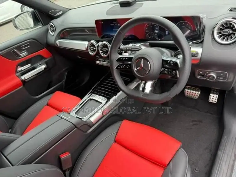 Mercedes Benz GLB 180 AMG LINE PACKAGE 2025