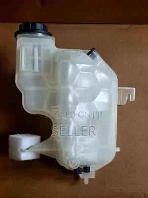 Land Rover Discovery 4 Coolant Tank