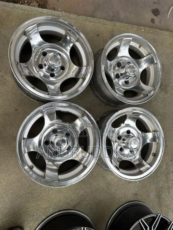 14” Alloy Wheels