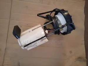 Honda Vezel RU3 Petrol Pump Complete