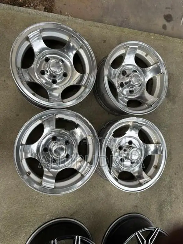 14” Alloy Wheels