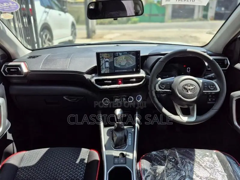 Toyota Raize Z Hybrid 2025