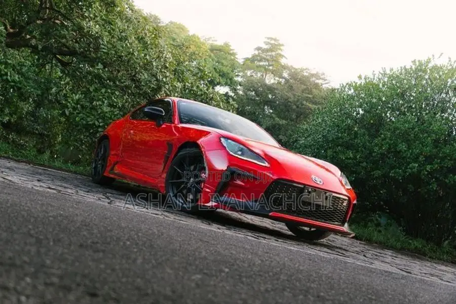 Toyota GT86 2025