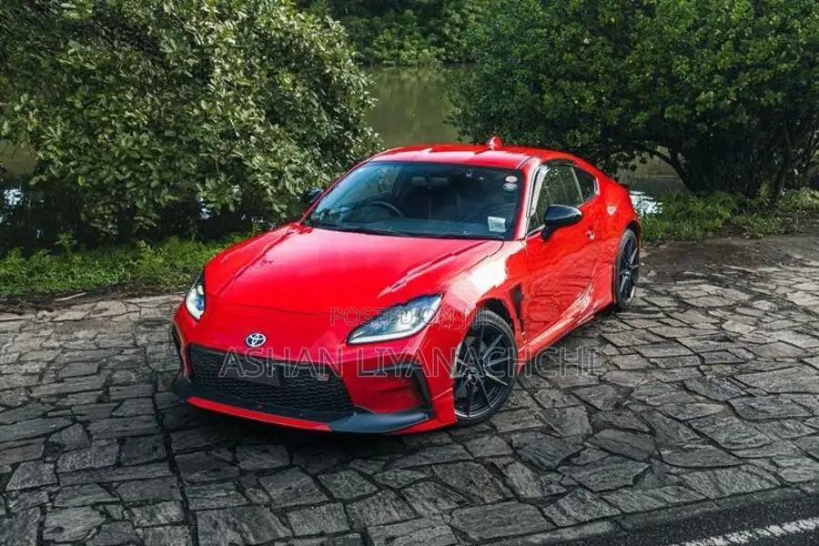Toyota GT86 2025