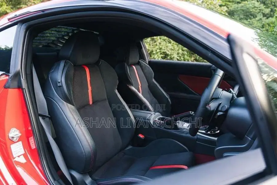 Toyota GT86 2025