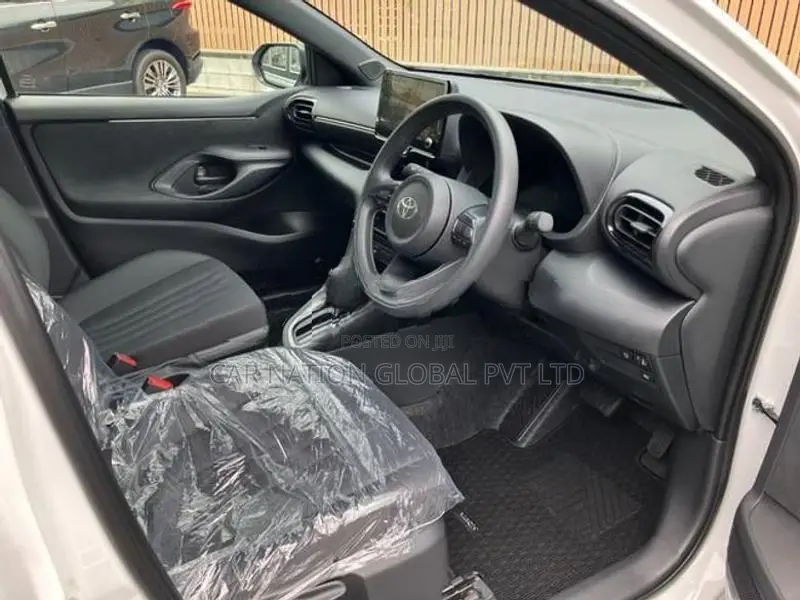 Toyota Yaris G LED Package 2026