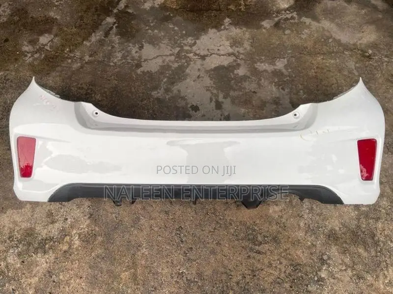 Toyota Vitz KSP130 RS Rear Buffer