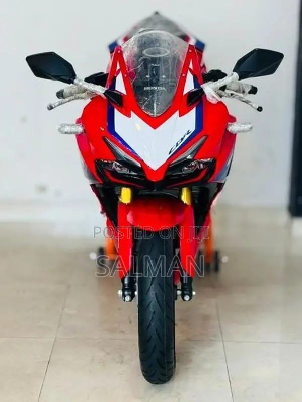 Honda CBR 250RR 2025