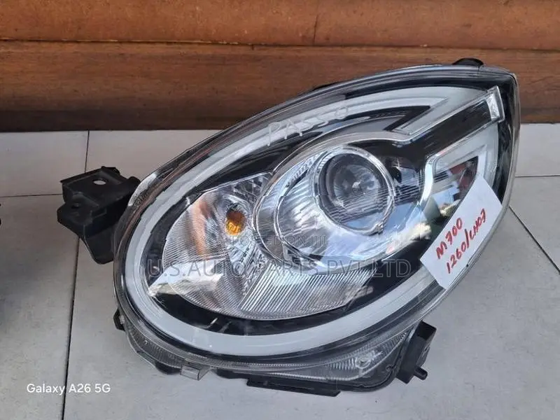 Toyota Passo Moda M700 Head Lamp Left & Right