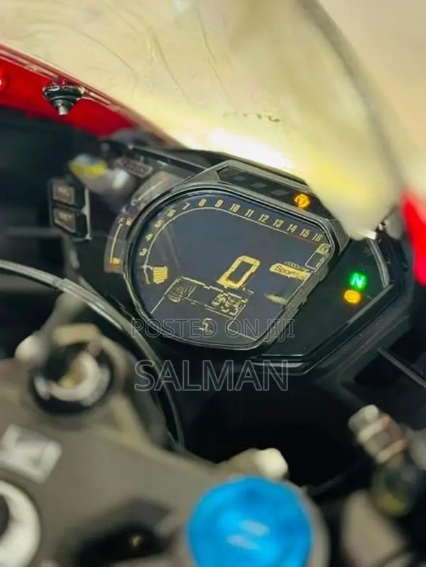 Honda CBR 250RR 2025