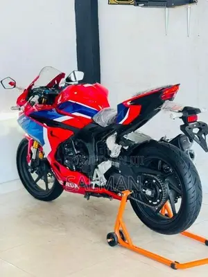 Honda CBR 250RR 2025